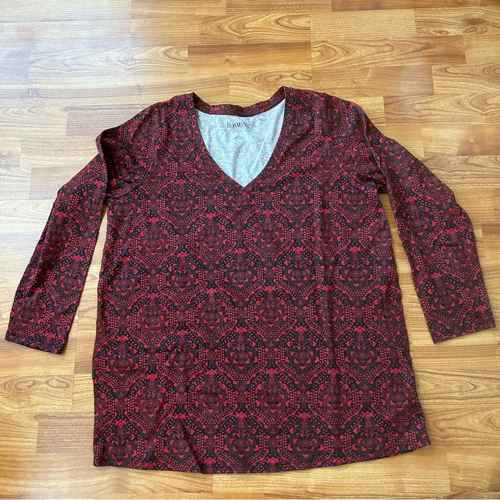 Free item: Roaman’s red v-neck top